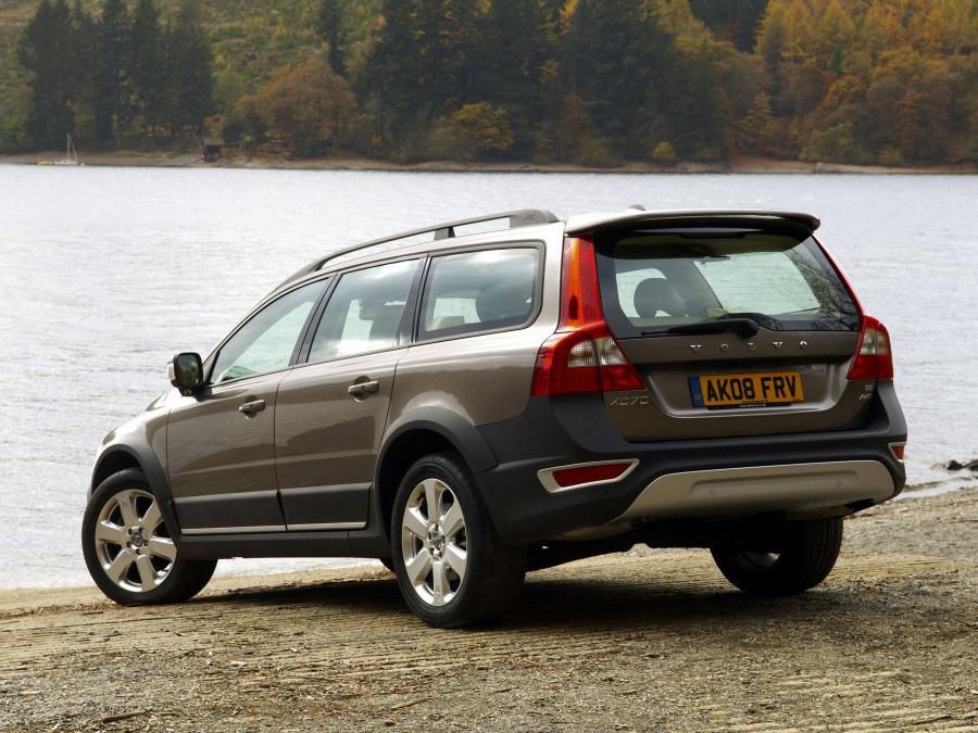  Volvo XC70 2007 года  (UK) (фото 9 из 15)